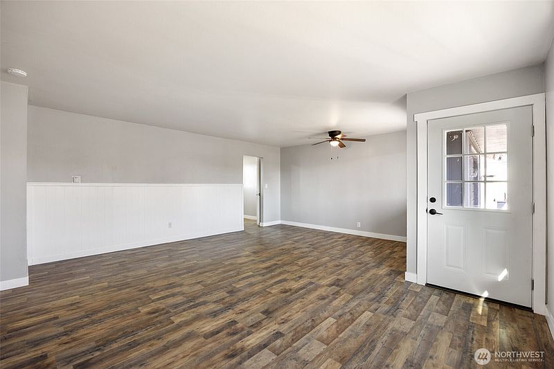 3rd image of 1316 Pershing Road