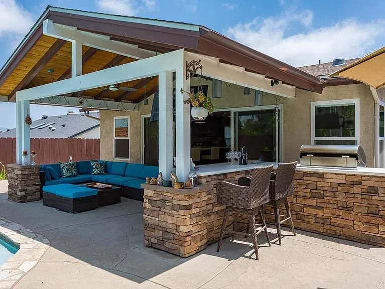 812 Crest Dr — Photo 28