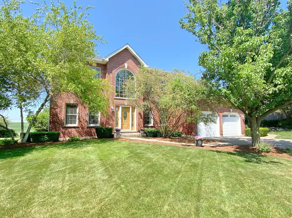 932 Merrill New Rd, Sugar Grove, IL 60554