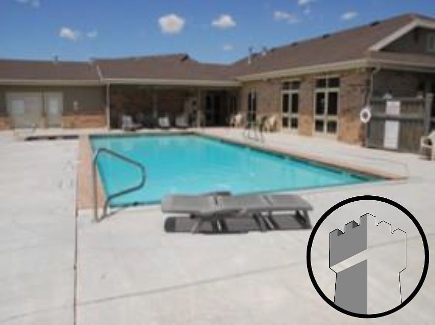 2nd image of 8043 N Ridge Loop
