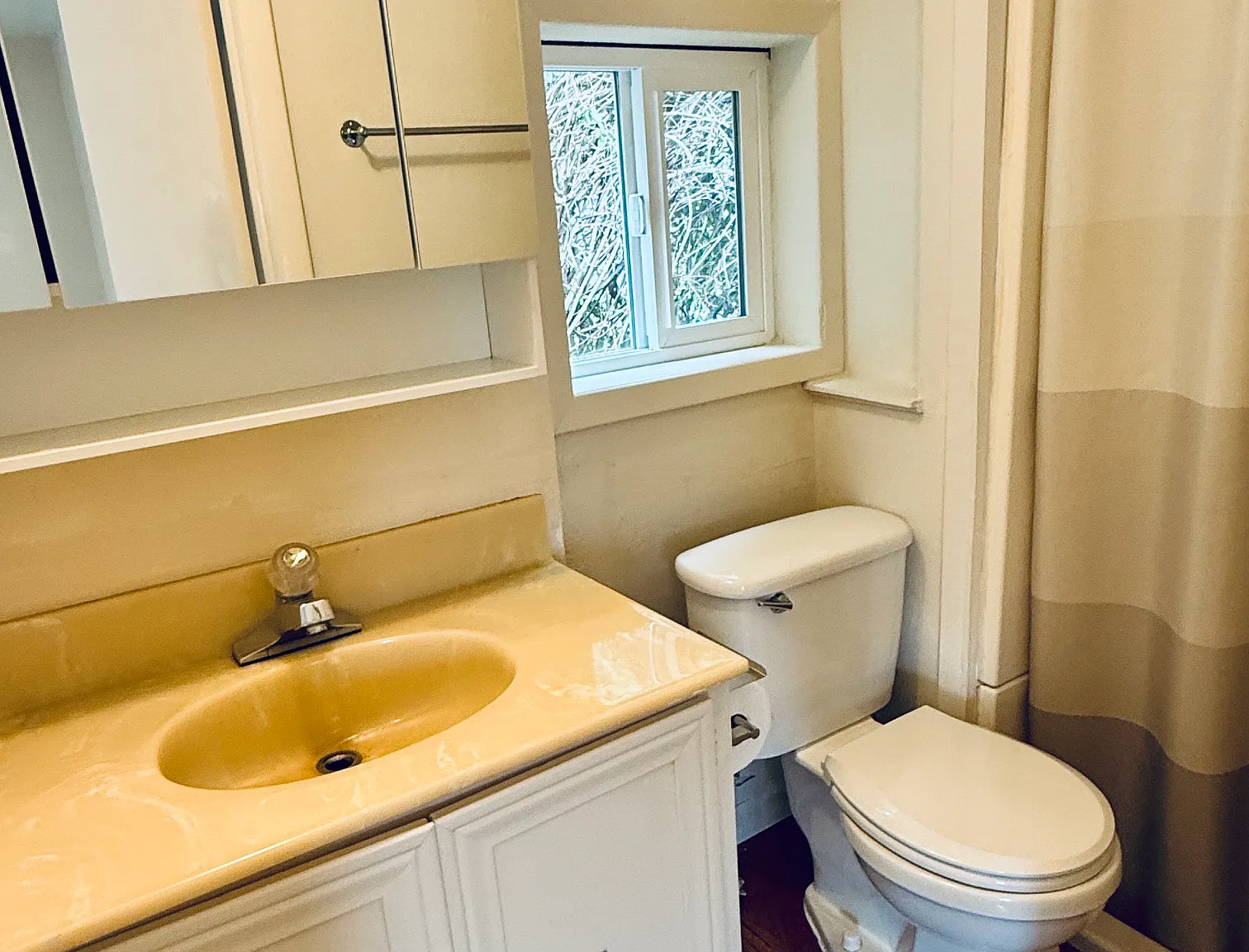 Attractive updated Apartments in Depoe Bay! — Photo 4