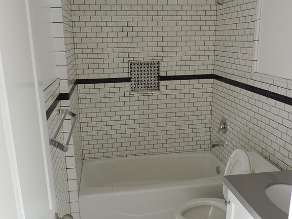 2nd image of 4915 Sawtelle Blvd #1
