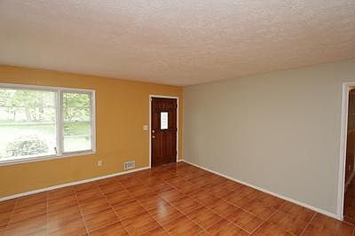 2nd image of 1834 Dogwood Ct