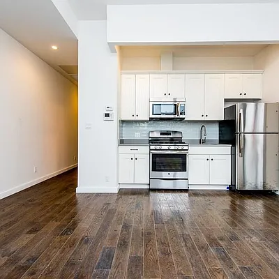 Rented by Nooklyn NYC LLC | media 74