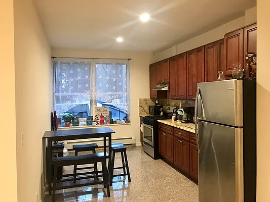 Rented by Voro, LLC | media 1