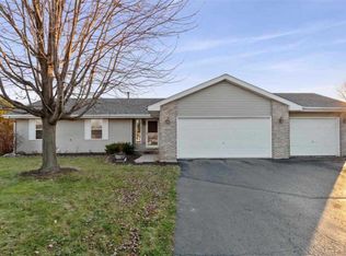 6654 Pony Ct, Loves Park, IL