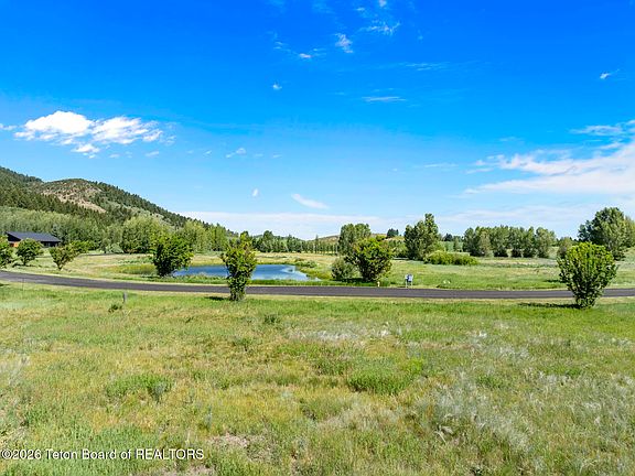 2nd image of 4617 Paradise Springs Rd