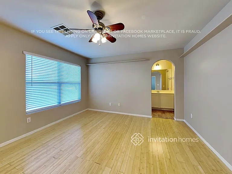 255 Palmarosa St — Photo 15