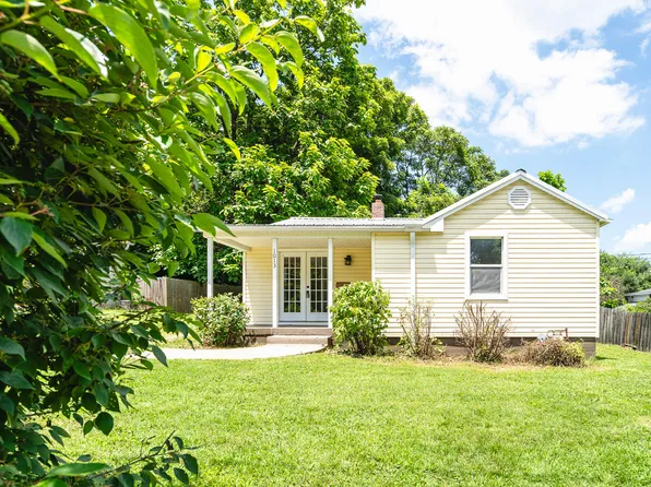 1013 Woodland Avenue, West Plains, MO 65775