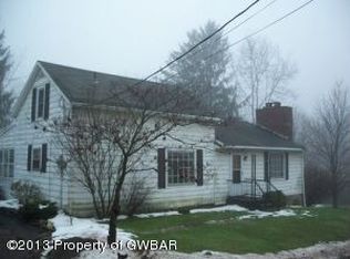 569 Ridge Ave, Dallas, PA 18612