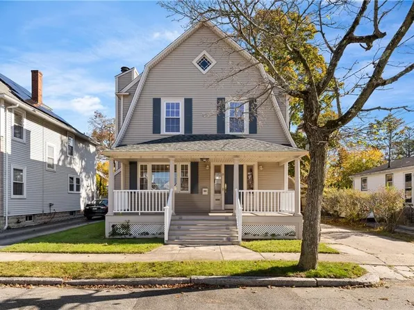 15 Bowen St, Cranston, RI 02905