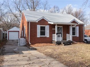 2204 32nd St, Des Moines, IA 50310