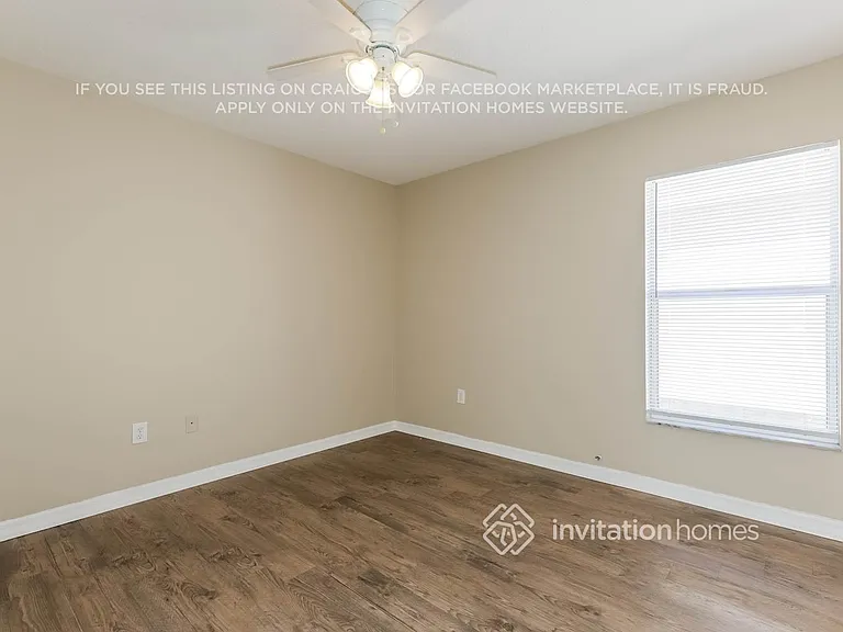 24436 Summer Wind Ct — Photo 13