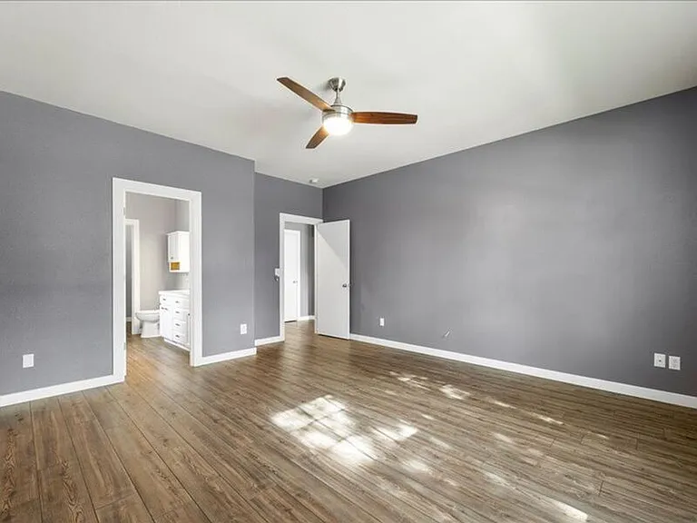 4612 Belgian Ln — Photo 5