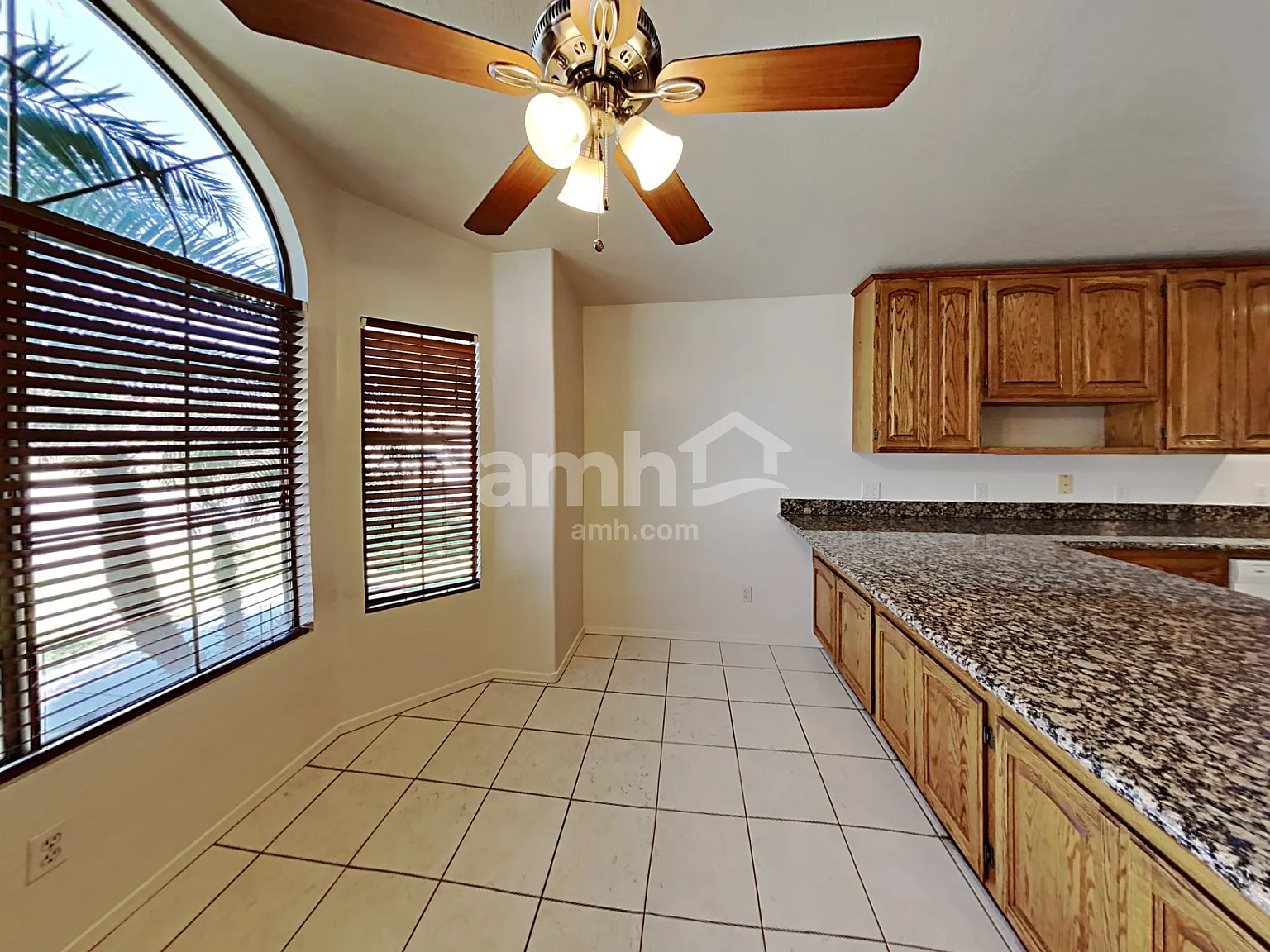 3 bed, 2.0 bath, 1496 sqft, $2,150 — Photo 4