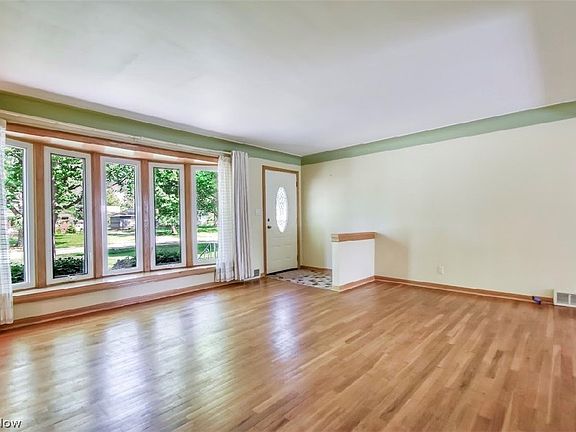 5th image of 6680 Glenella Dr