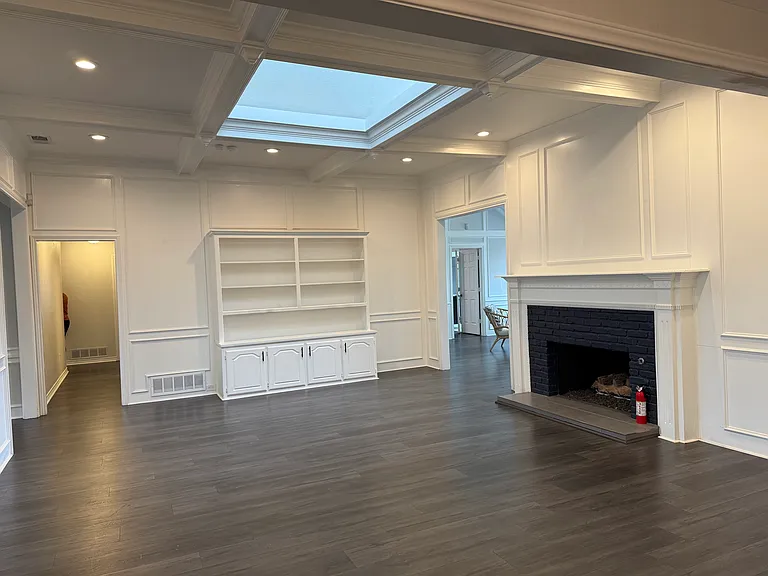 2100 Apple Valley Rd — Photo 5