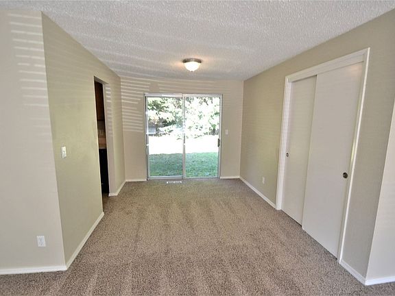 5th image of 10818 SE 299th Pl