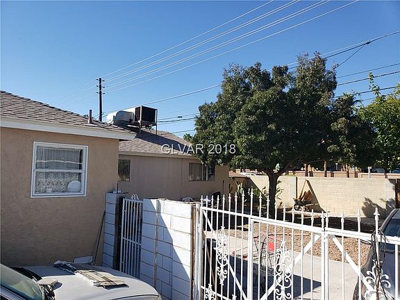 2nd image of 1312 Melville Dr