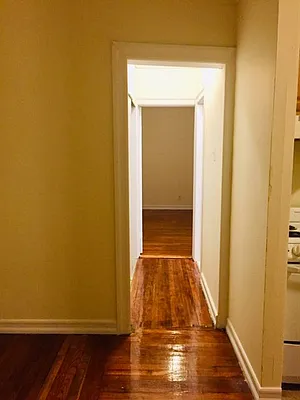 Rented by Roberto Guilbet, LREB | media 11