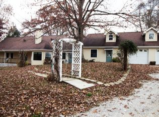 1367 Pompeii Rd, Clay City, KY 40312