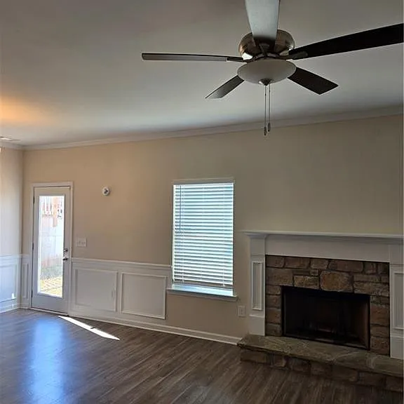 326 Melody Ln — Photo 5