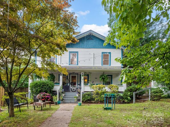 101 Mountain St, Black Mountain, NC