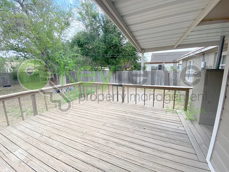 1016 Laurel Ave — Photo 34