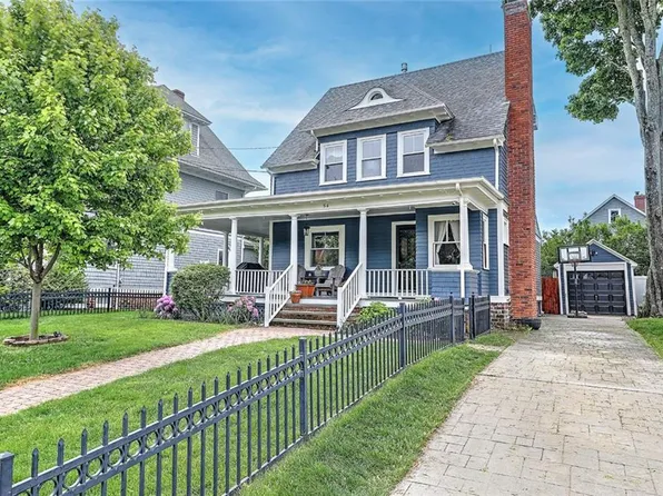 54 Strathmore Rd, Cranston, RI 02905