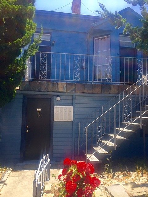 2nd image of 33 Congo St