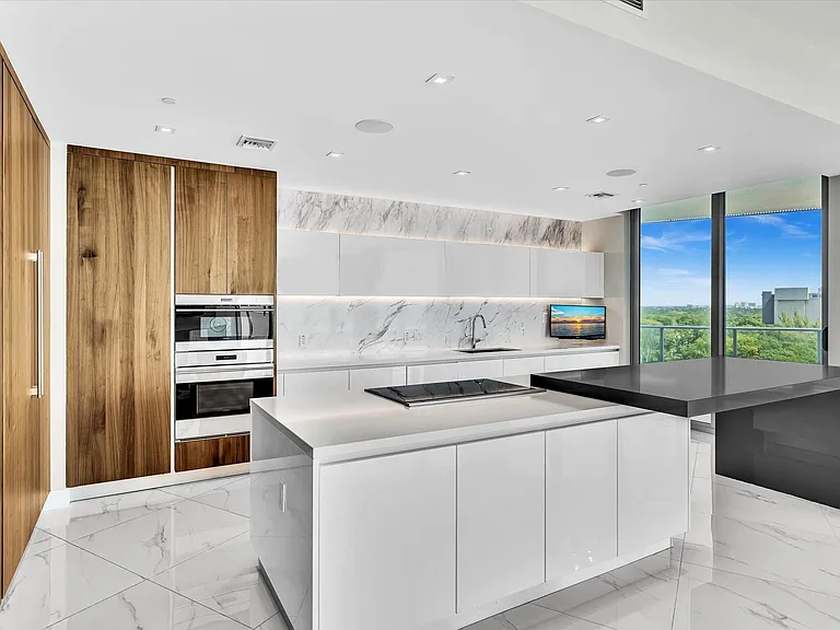 701 N Fort Lauderdale Beach Blvd #802 — Photo 17