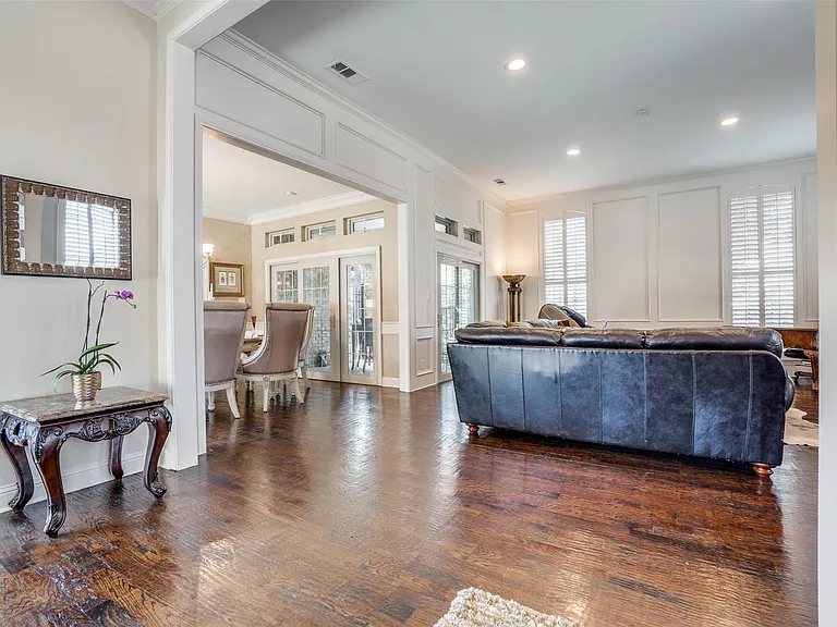 5604 Covehaven Dr — Photo 3