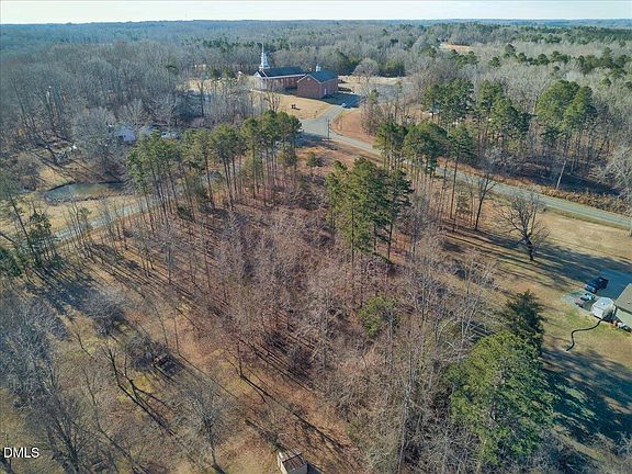 4th image of 2381 Mount Hope Church Rd #3