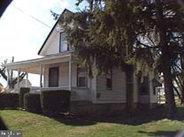 917 Baltimore St, Hanover, PA 17331