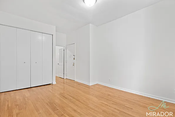 Rented by Mirador Real Estate | media 4