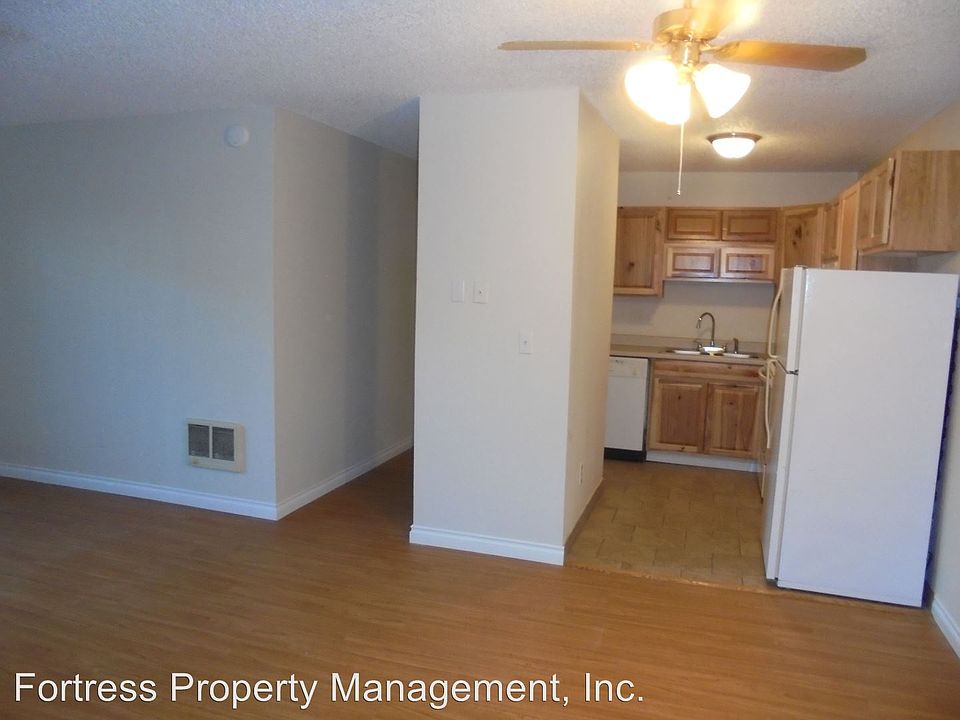 2nd image of 13335 SE Powell Blvd APT 09