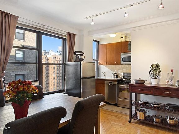 2nd image of 230 W End Ave APT 15B