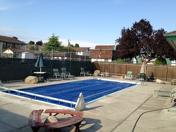 4th image of 2121 E Upriver Dr APT 17