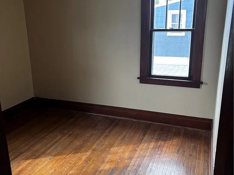 46 Kirkwood Dr #LOWER — Photo 8