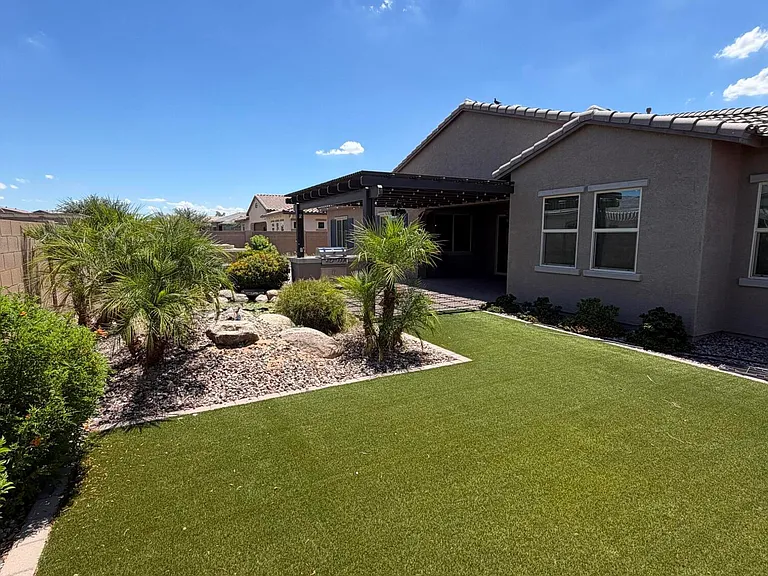 1966 E Indian Wells Dr — Photo 3