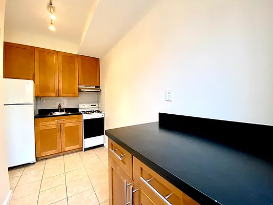 Rented by City & Suburban | media 2