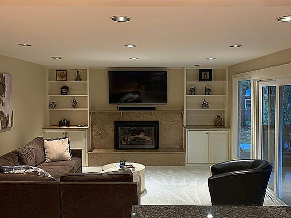 Family room 