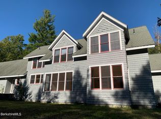 325 Cross Place Rd, Washington, MA 01223