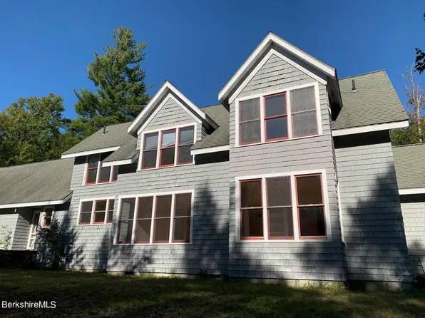 325 Cross Place Rd, Washington, MA 01223