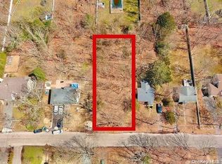 Orchid Dr, Mastic beach, NY 11951