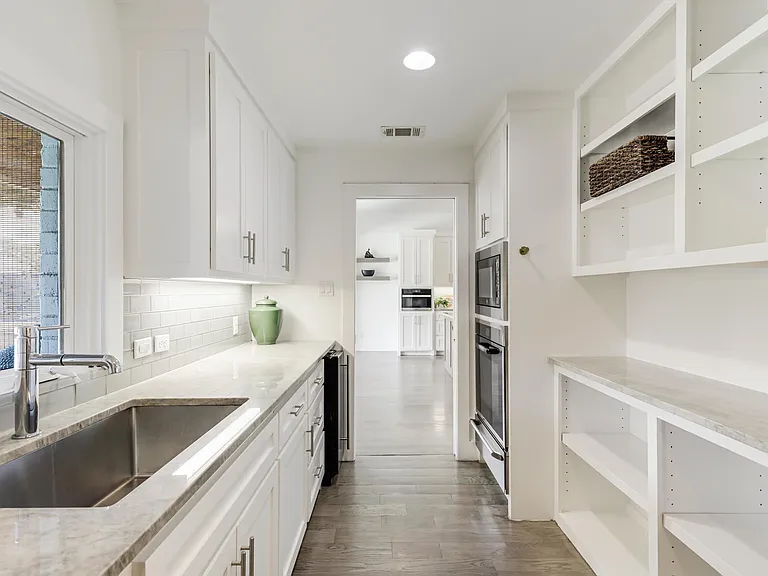 4139 Allencrest Ln — Photo 16