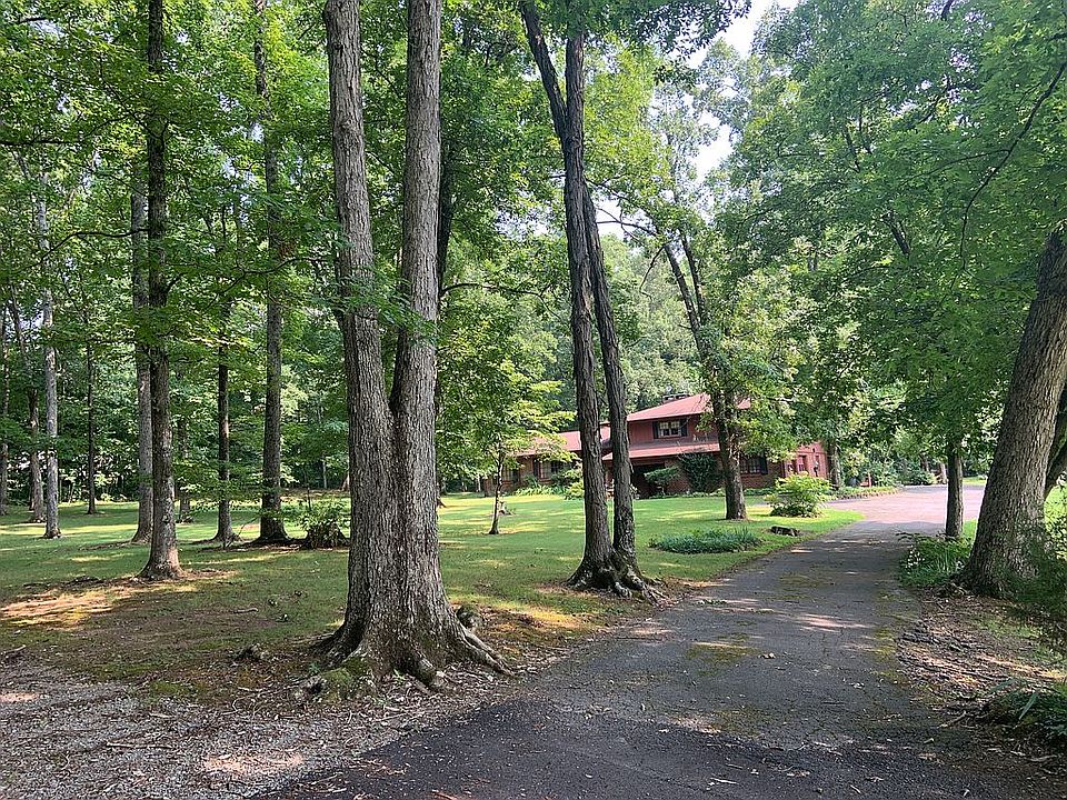 2nd image of 1222 Eldredge Dr NW