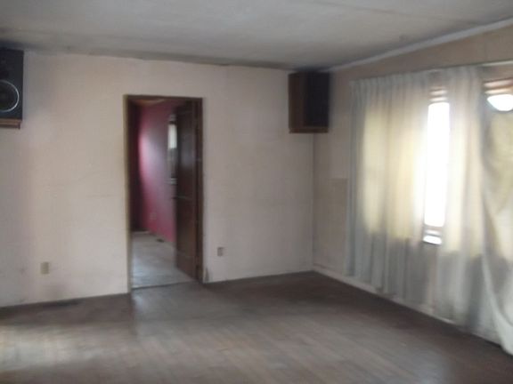 Additional Living Room