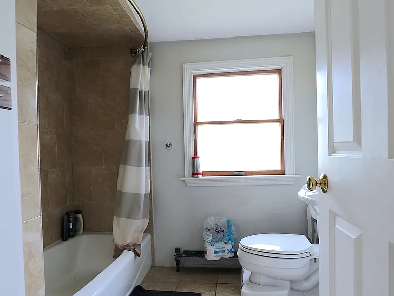 46 Shannon St #2 — Photo 8