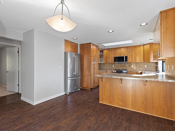 4th image of 4611 SE La Cour Ct
